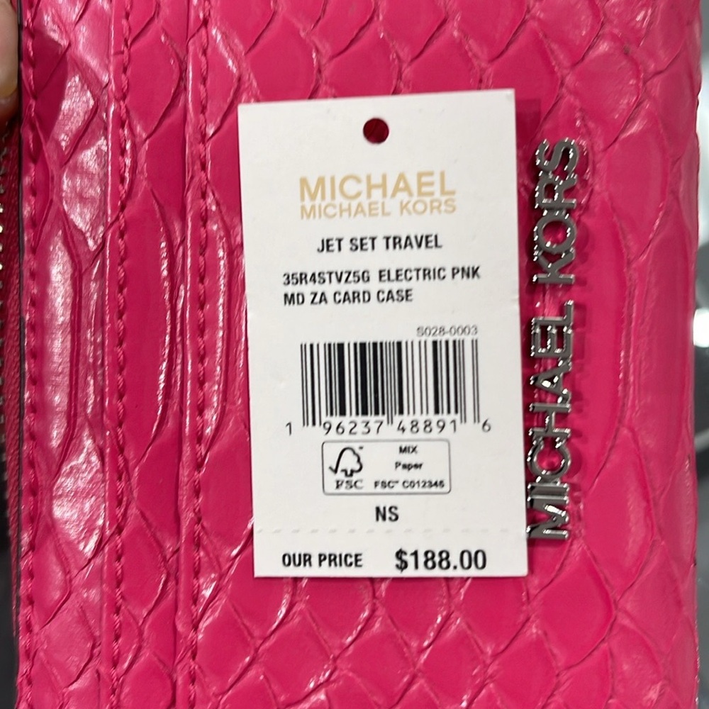 Michael Kors Women Md Zip Around Card Case Coin Pouch Wallet Electric Pink
NWT - Picture 14 of 16